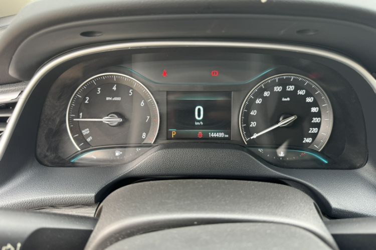 Used Buick GT 2018 15T Dual-Clutch Elite Model China V Standard Odometer Close Up