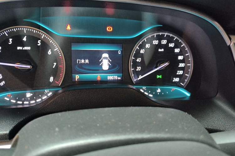 Used Buick GT 2018 18T Automatic Elite Model Odometer Close Up