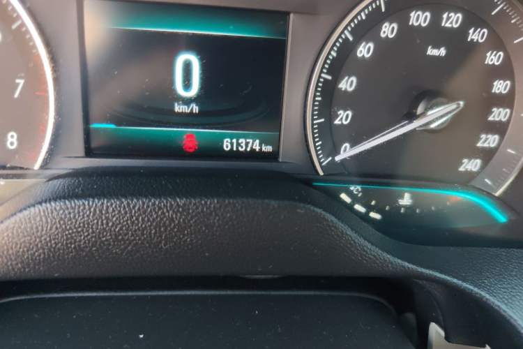Used Buick GT 2018 15T Manual Elite Version China V Standard Odometer Close Up