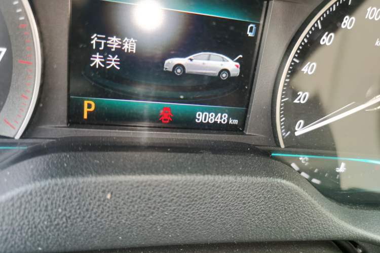 Used Buick GT 2018 15T Dual-Clutch Elite Model China V Standard Odometer Close Up