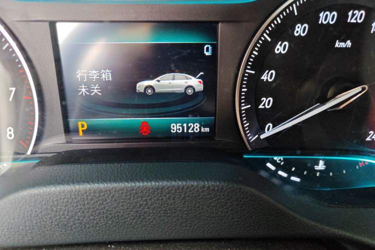Used Buick GT 2018 18T Automatic Elite Model Odometer Close Up