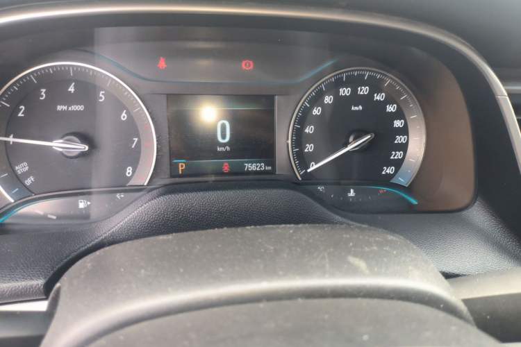 Used Buick GT 2018 18T Automatic Elite Model Odometer Close Up