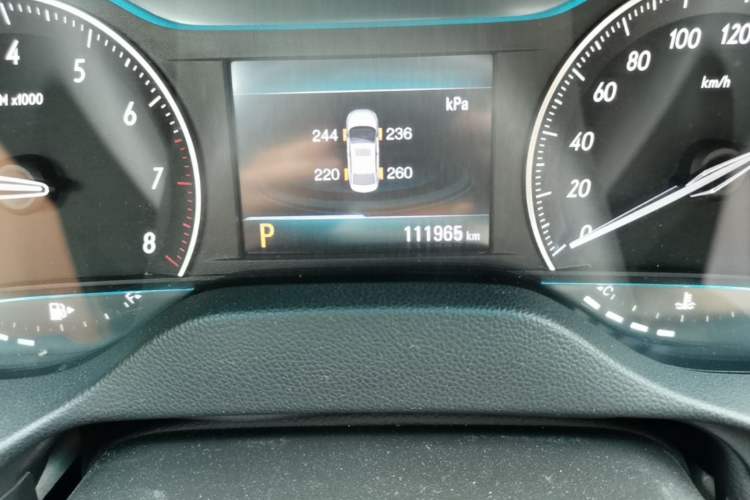 Used Buick GT 2018 15T Dual-Clutch Elite Model China V Standard Odometer Close Up