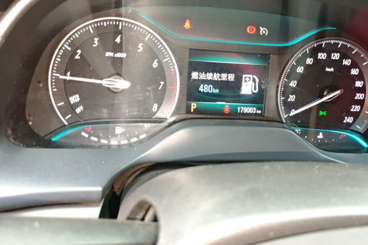 Used Buick GT 2018 18T Automatic Elite Model Odometer Close Up
