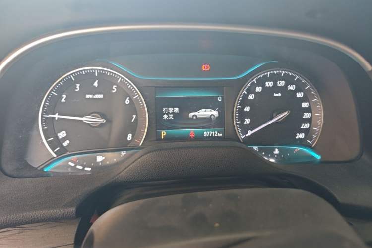 Used Buick GT 2018 18T Automatic Elite Model Odometer Close Up