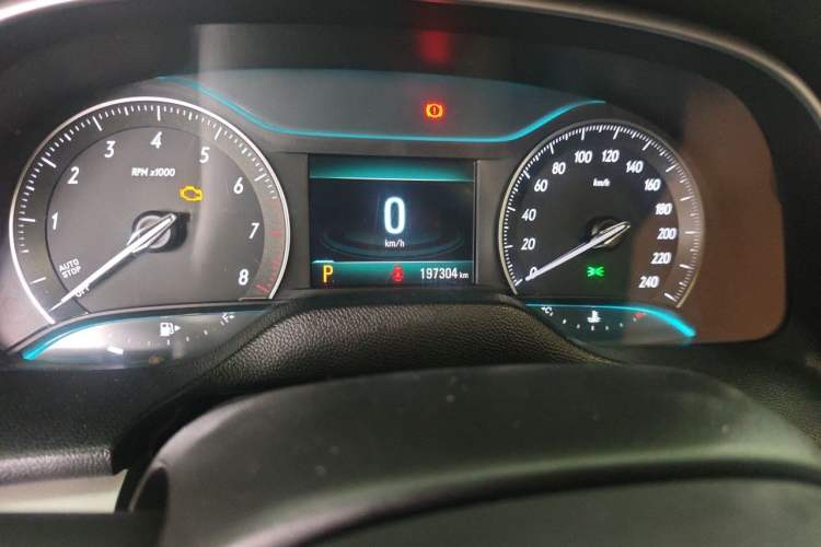 Used Buick GT 2018 18T Automatic Elite Model Odometer Close Up