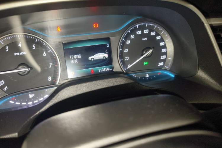 Used Buick GT 2018 18T Automatic Elite Model Odometer Close Up
