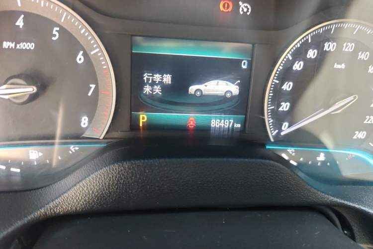 Used Buick GT 2018 15T Dual-Clutch Elite Model China V Standard Odometer Close Up