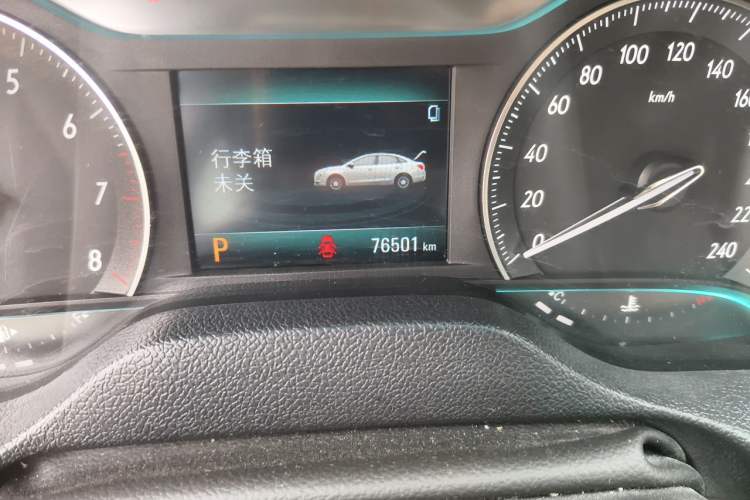 Used Buick GT 2018 15T Dual-Clutch Elite Model China V Standard Odometer Close Up