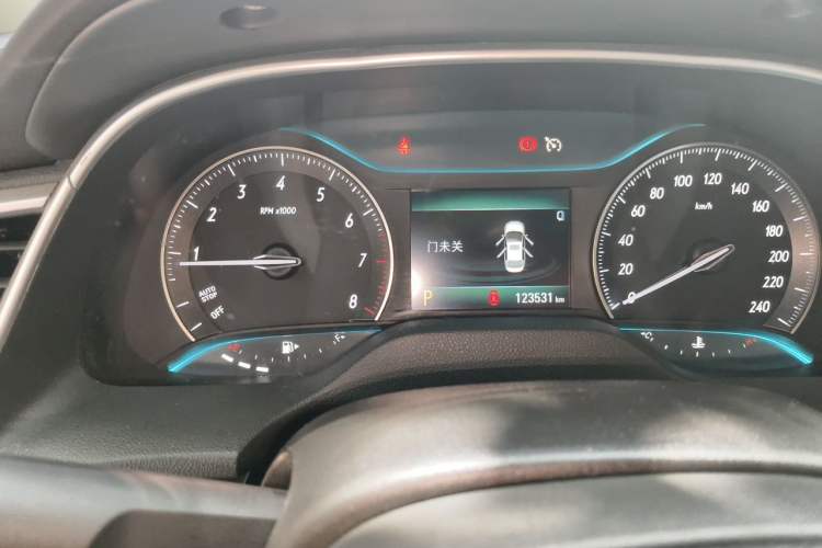 Used Buick GT 2018 15T Dual-Clutch Elite Model China V Standard Odometer Close Up