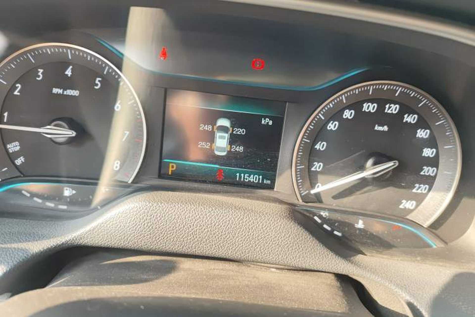 Used Buick GT 2018 18T Automatic Elite Model Odometer Close Up