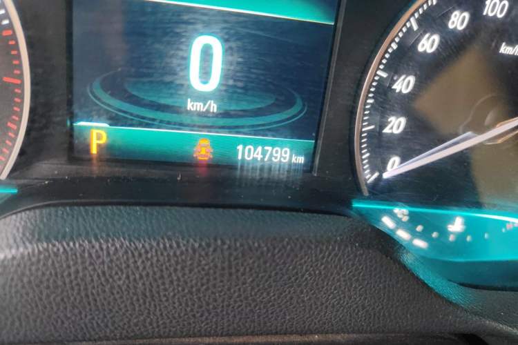 Used Buick GT 2018 15T Dual-Clutch Elite Model China V Standard Odometer Close Up