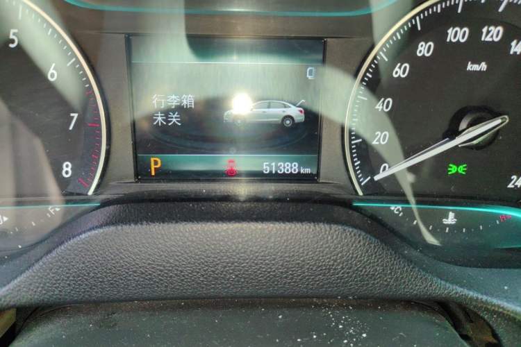 Used Buick GT 2018 15T Dual-Clutch Elite Model China V Standard Odometer Close Up