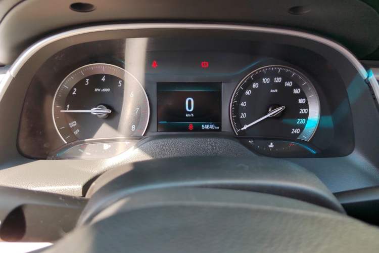Used Buick GT 2018 15T Manual Elite Version China V Standard Odometer Close Up