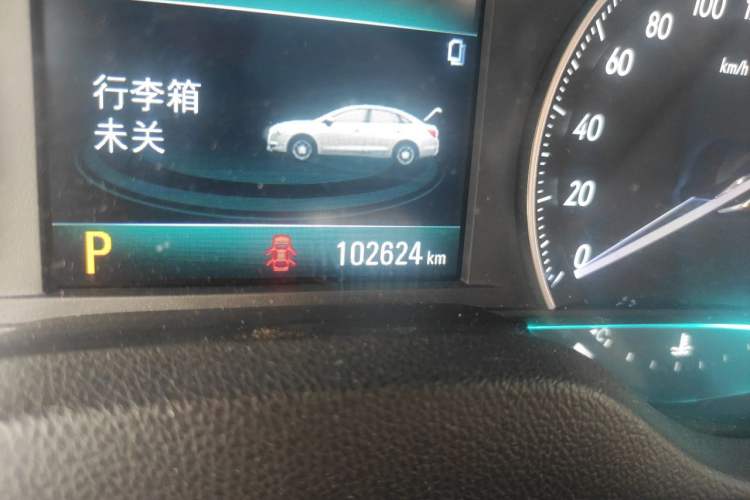 Used Buick GT 2018 18T Automatic Flagship Model Odometer Close Up