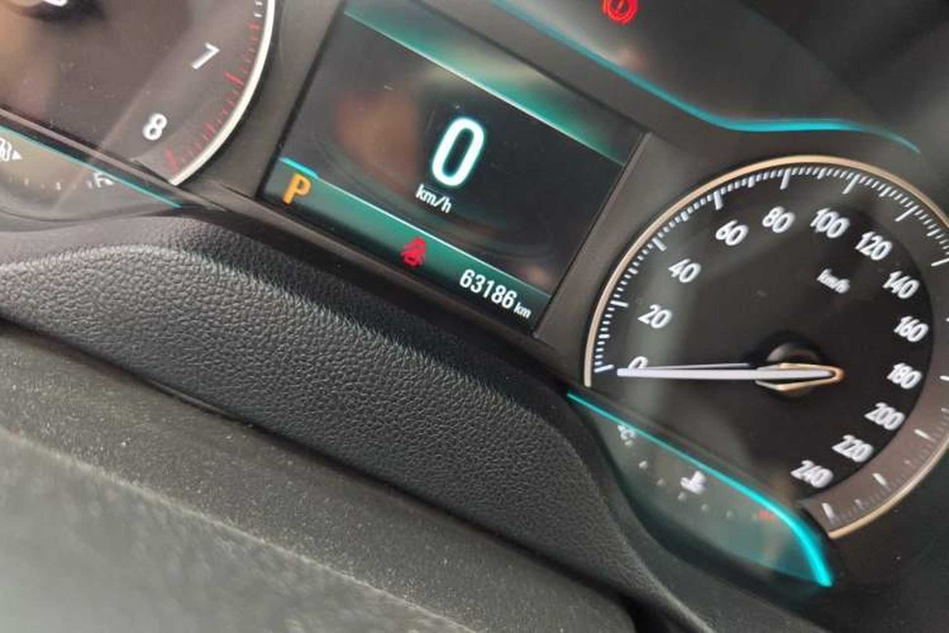 Used Buick GT 2018 15T Dual-Clutch Elite Model China V Standard Odometer Close Up