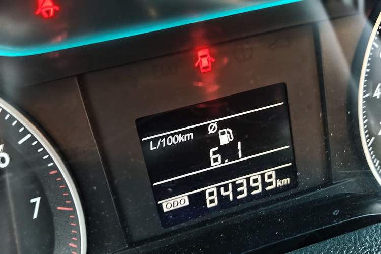 Used Buick GT 2018 15T Manual Entry-Level Version China V Standard Odometer Close Up