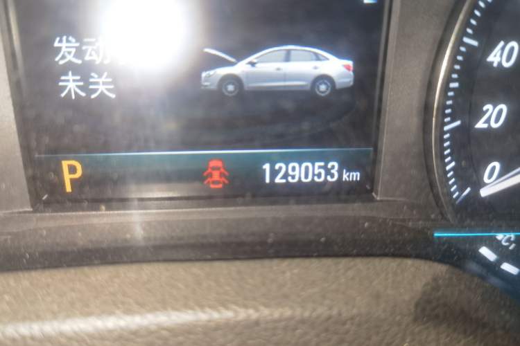 Used Buick GT 2018 18T Automatic Elite Model Odometer Close Up