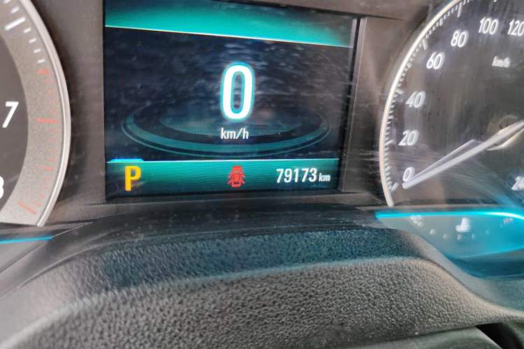 Used Buick GT 2018 15T Dual-Clutch Elite Model China V Standard Odometer Close Up