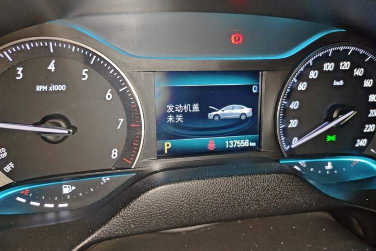 Used Buick GT 2018 18T Automatic Elite Model Odometer Close Up