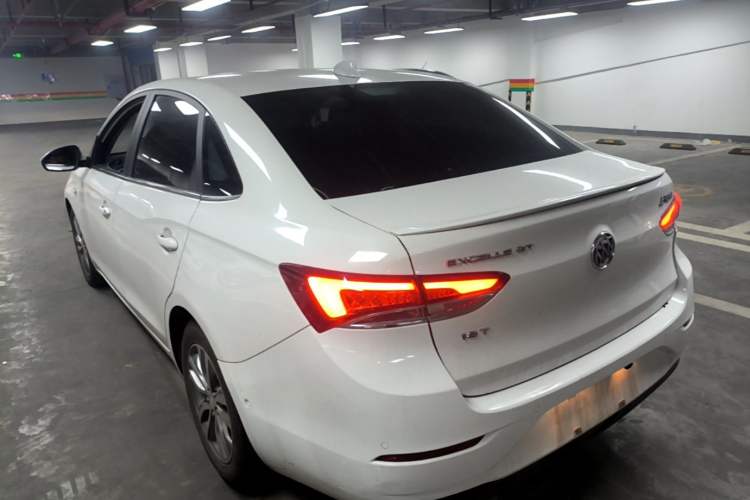 Used Buick GT 2018 18T Automatic Flagship Model Rear Left 45 Deg