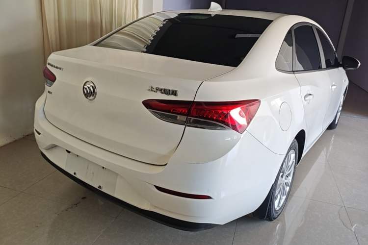 Used Buick GT 2018 15T Dual-Clutch Elite Model China V Standard Rear Right 45 Deg