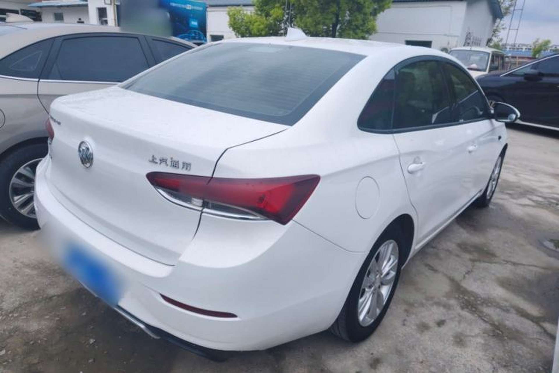 Used Buick GT 2018 15T Dual-Clutch Elite Model China V Standard Rear Right 45 Deg