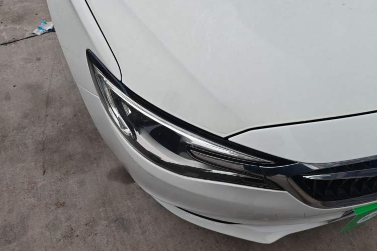 Used Buick GT 2018 18T Automatic Elite Model Right Front Headlight