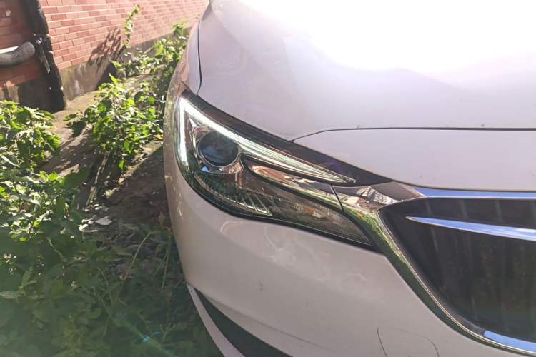 Used Buick GT 2018 15T Manual Elite Version China V Standard Right Front Headlight