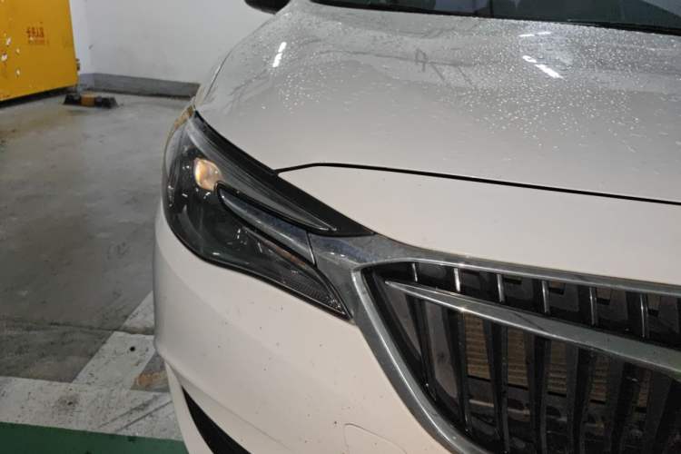 Used Buick GT 2018 18T Automatic Elite Model Right Front Headlight