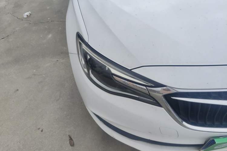 Used Buick GT 2018 18T Automatic Elite Model Right Front Headlight