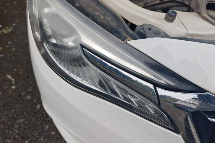 Used Buick GT 2018 15T Dual-Clutch Elite Model China V Standard Right Front Headlight