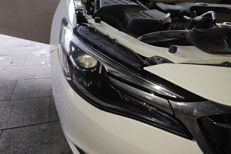 Used Buick GT 2018 18T Automatic Elite Model Right Front Headlight