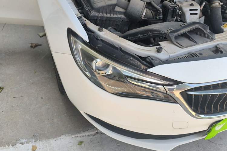 Used Buick GT 2018 15T Manual Elite Version China V Standard Right Front Headlight