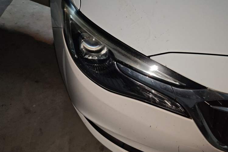 Used Buick GT 2018 15T Dual-Clutch Advanced Model China V Standard Right Front Headlight