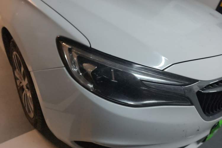 Used Buick GT 2018 18T Automatic Elite Model Right Front Headlight
