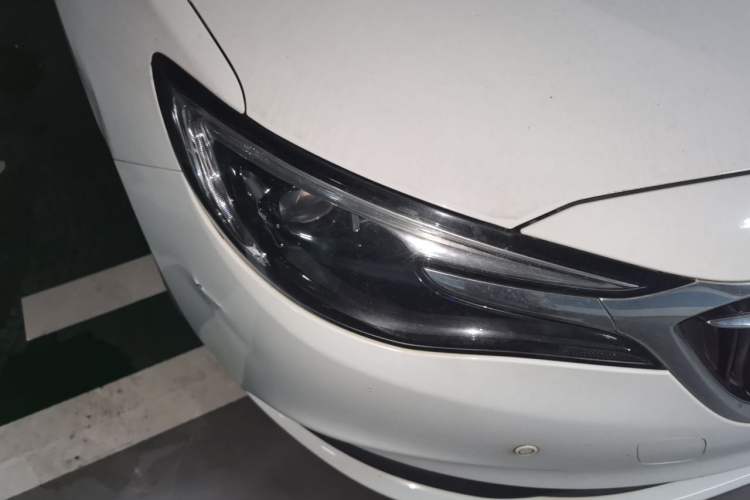 Used Buick GT 2018 18T Automatic Elite Model Right Front Headlight