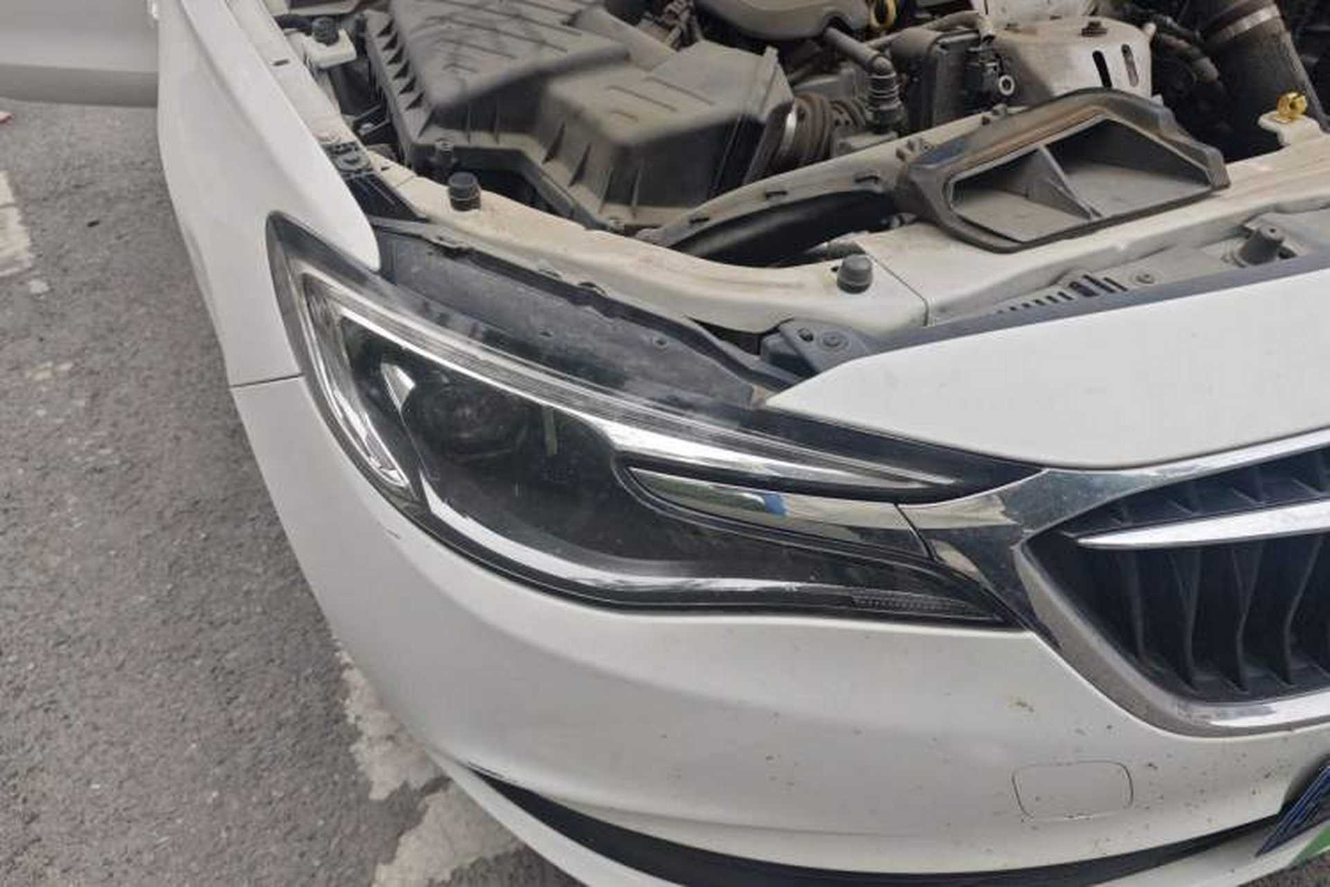 Used Buick GT 2018 18T Automatic Elite Model Right Front Headlight