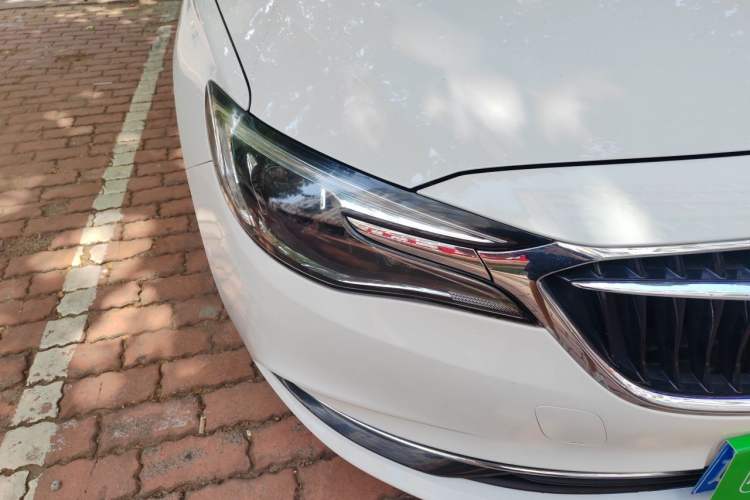 Used Buick GT 2018 18T Automatic Flagship Model Right Front Headlight