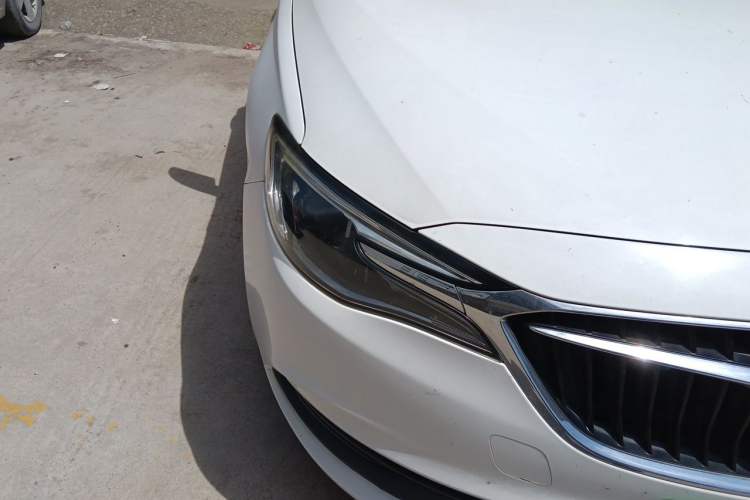 Used Buick GT 2018 18T Automatic Elite Model Right Front Headlight