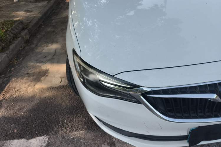 Used Buick GT 2018 18T Automatic Elite Model Right Front Headlight