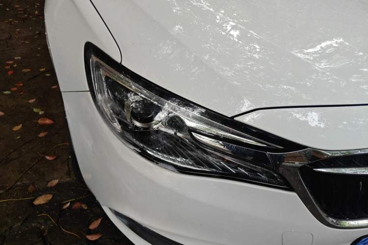 Used Buick GT 2018 15T Manual Elite Version China V Standard Right Front Headlight
