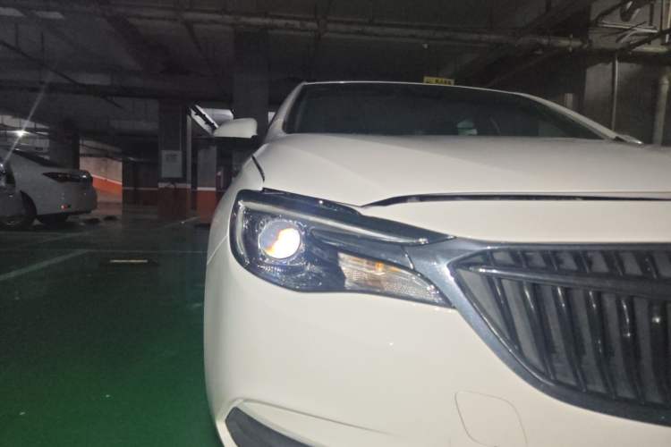 Used Buick GT 2018 15T Dual-Clutch Advanced Model China V Standard Right Front Headlight
