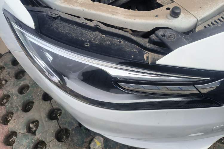 Used Buick GT 2018 18T Automatic Elite Model Right Front Headlight