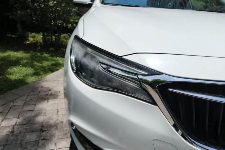 Used Buick GT 2018 18T Automatic Elite Model Right Front Headlight