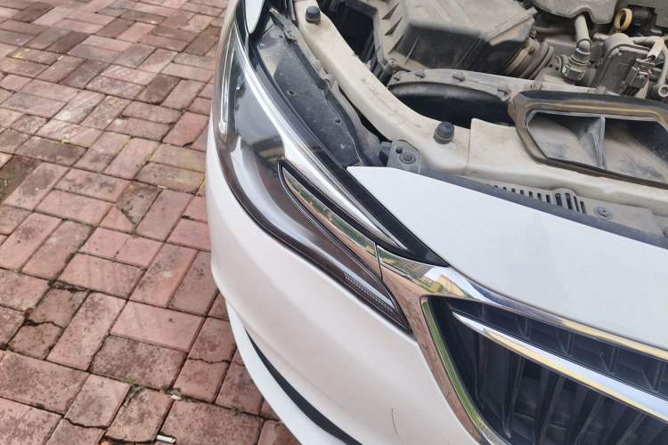 Used Buick GT 2018 18T Automatic Elite Model Right Front Headlight