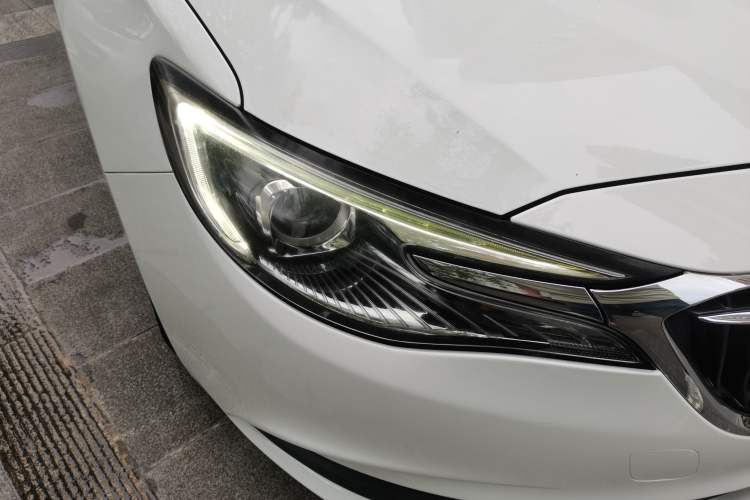 Used Buick GT 2018 15T Dual-Clutch Elite Model China V Standard Right Front Headlight