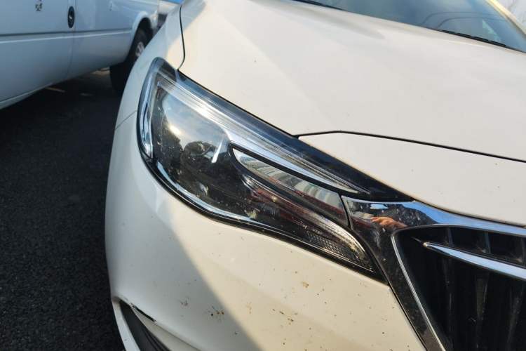 Used Buick GT 2018 18T Automatic Elite Model Right Front Headlight