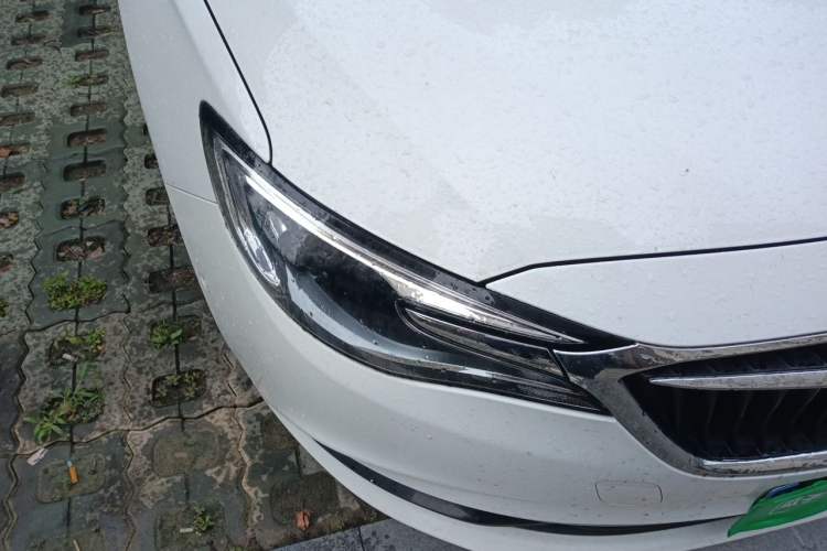 Used Buick GT 2018 18T Automatic Flagship Model Right Front Headlight