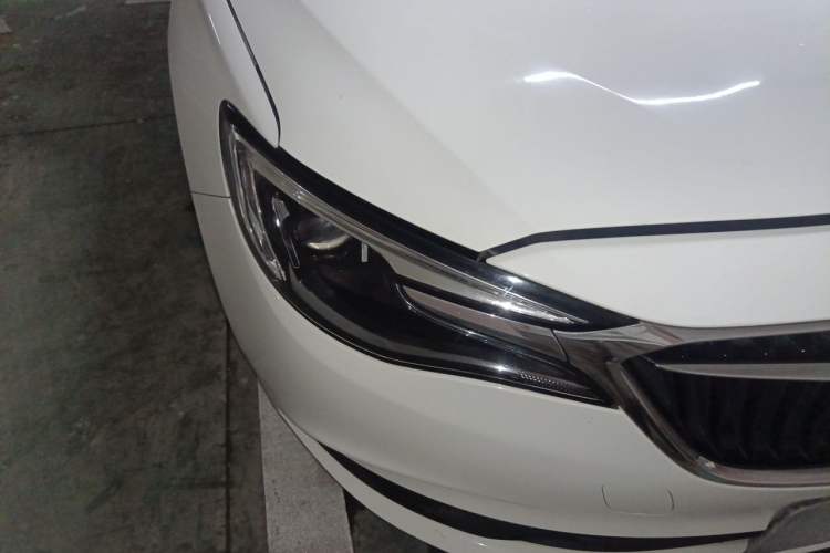 Used Buick GT 2018 18T Automatic Elite Model Right Front Headlight